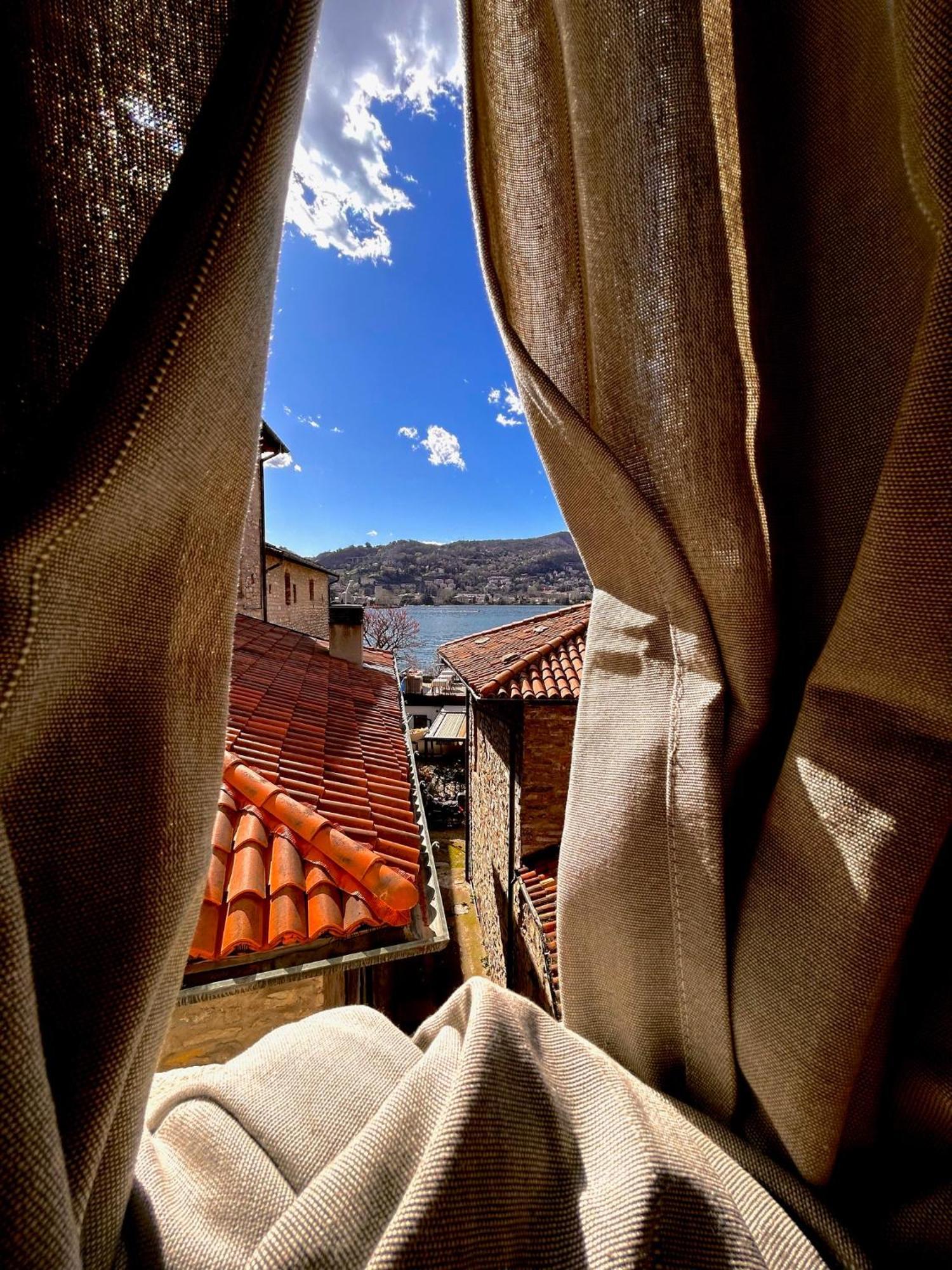 Casa Vacanze Viacoloniola37 Como Bagian luar foto